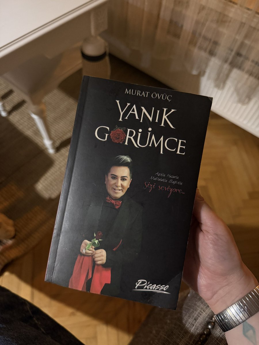 witch queen tweet media