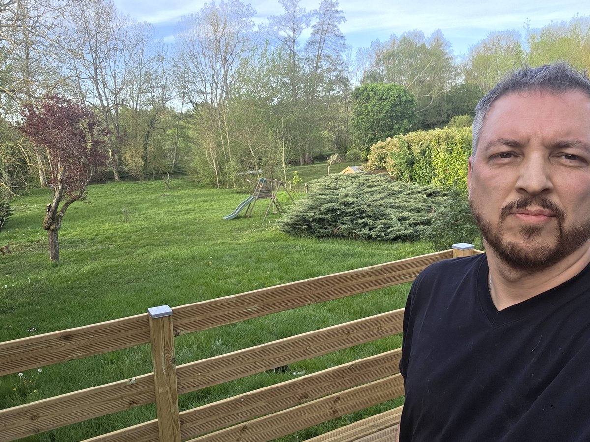 ozstrik3r tweet media