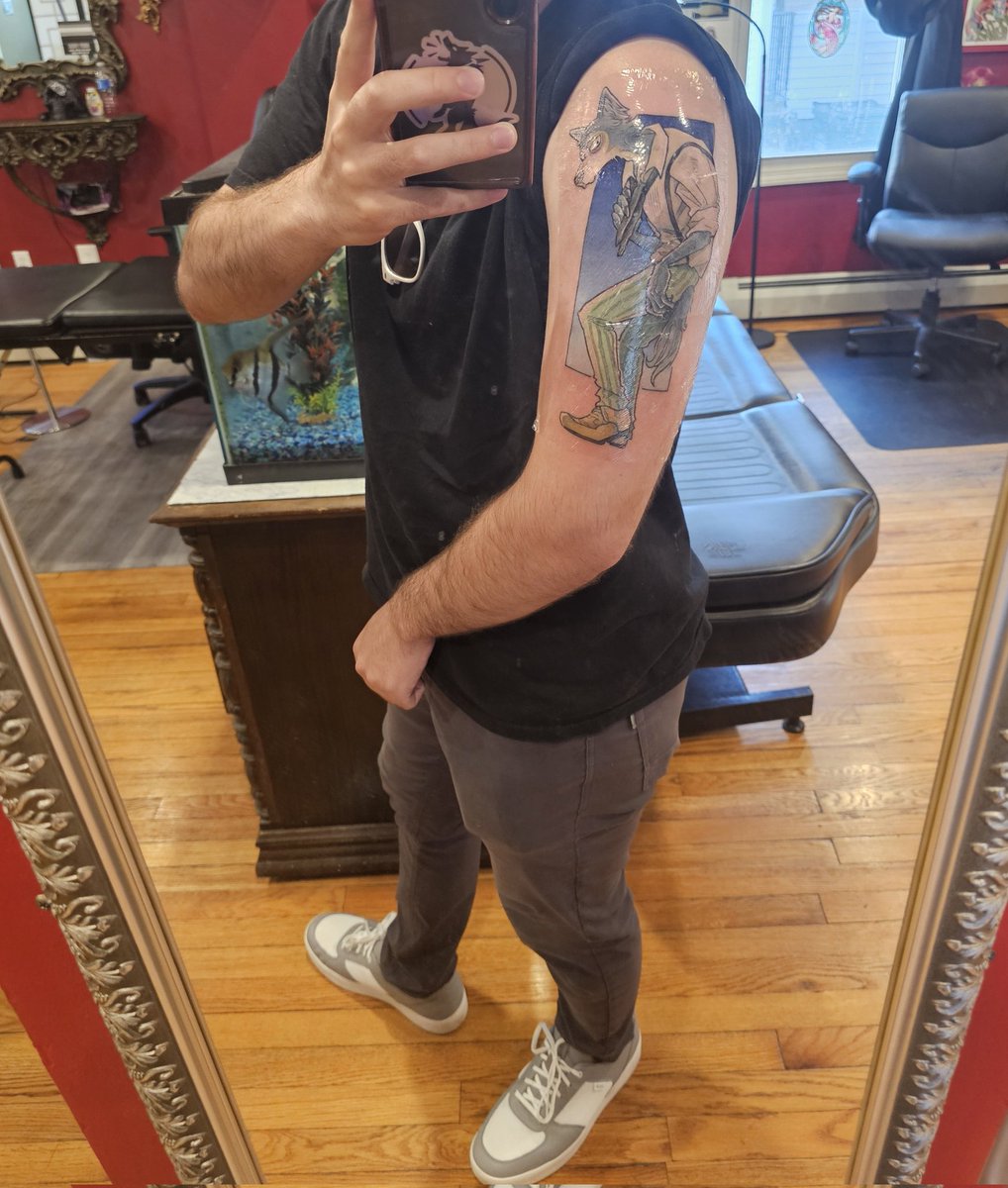 happy birthday Legoshi it is an honor to have you as my first tattoo #beastars #legoshi