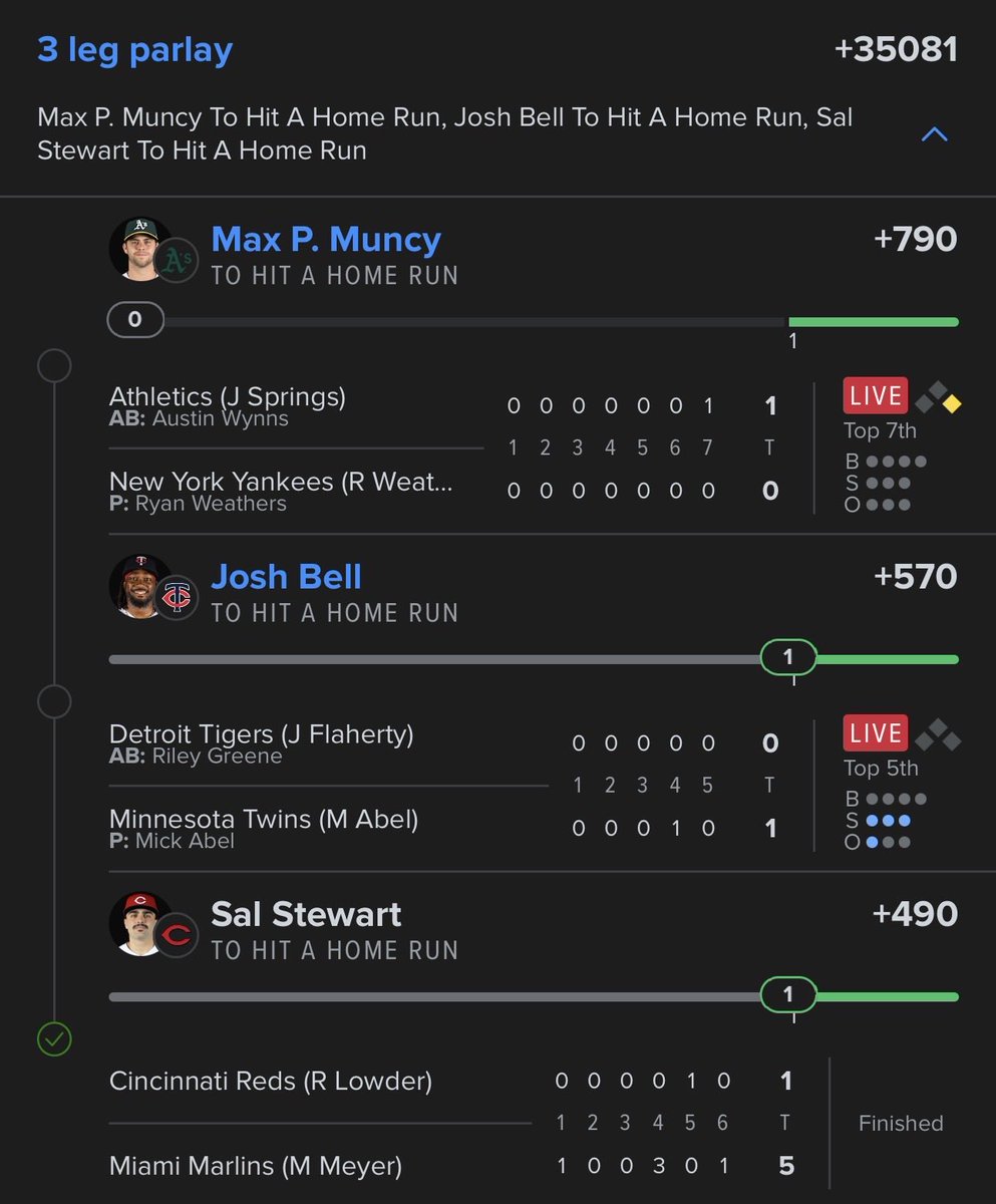 Tallcuhzzz tweet media