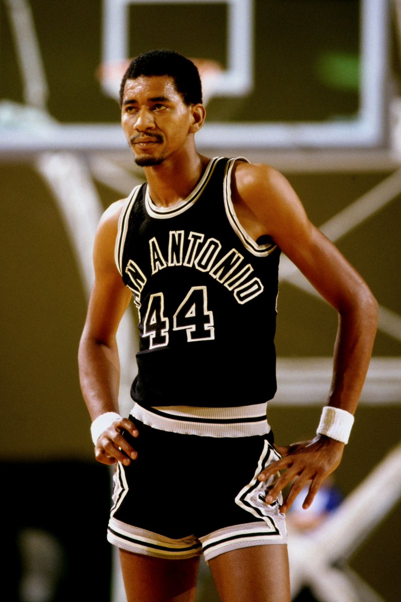 Ballislife.com tweet media