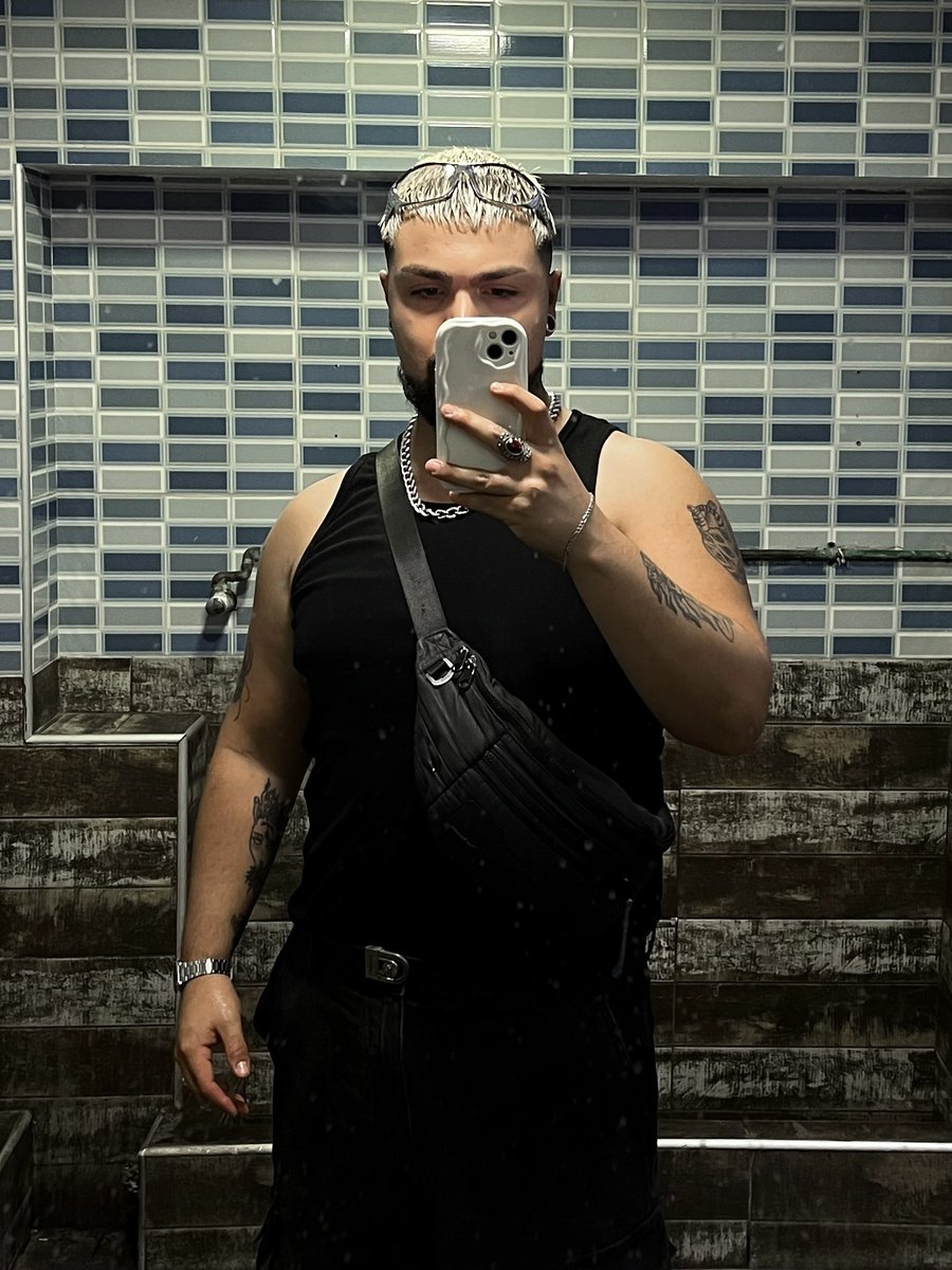 durocomorocca's tweet photo. Tu oso sexy latino 🤭 telegram activo $5K https://t.co/TzZSkixSlh