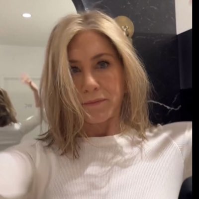 Jennifer Aniston Joanna tweet media