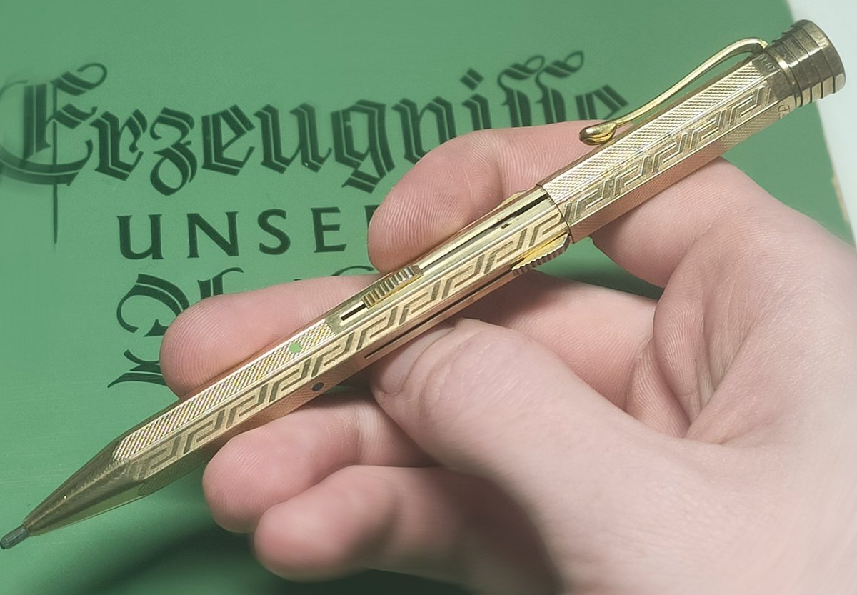 Wechselstift | 多色 シャープペンシル tweet media