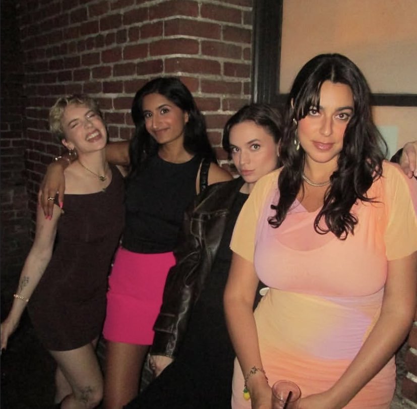 shelby✰ tweet media