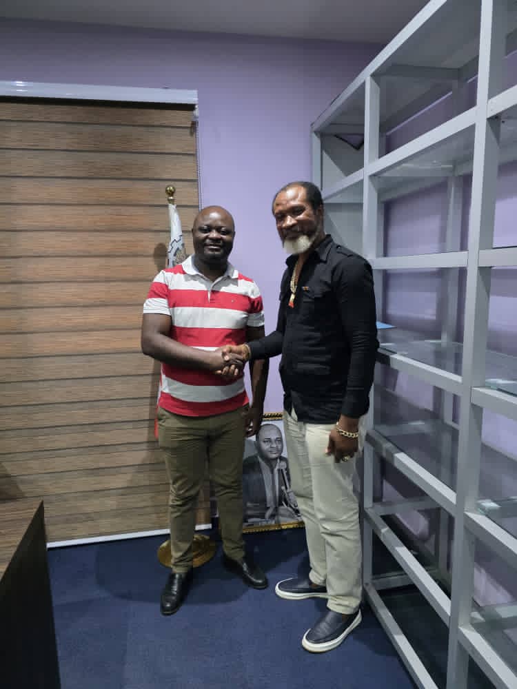 ExauceMunongo11's tweet photo. Dans le cadre du meeting de la Fédération nationale des jeunes, l’Interfédéral de l’UNC Lualaba, le camarade @ChristianMasud_ accompagné de l’Interfédéral adjoint en charge de la diplomatie, @Pierre_Olombe est déjà à Kinshasa pour prendre part à cette activité. @RemyBongungu https://t.co/sLHEkFzK4V
