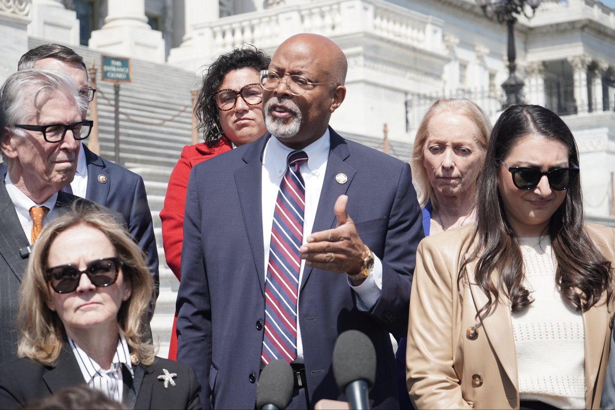 Rep. Glenn Ivey tweet media