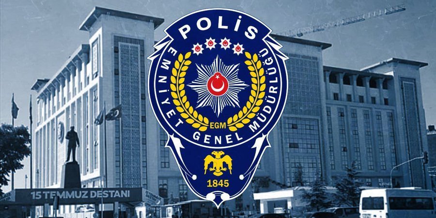 türk polisi tweet media