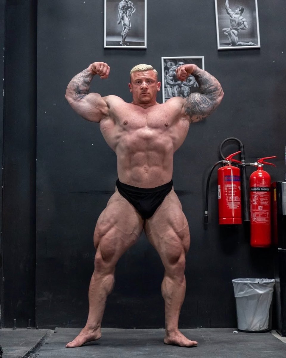 RyanMuscle90's tweet photo. Patryk Galimski https://t.co/WdzW4AmCAH