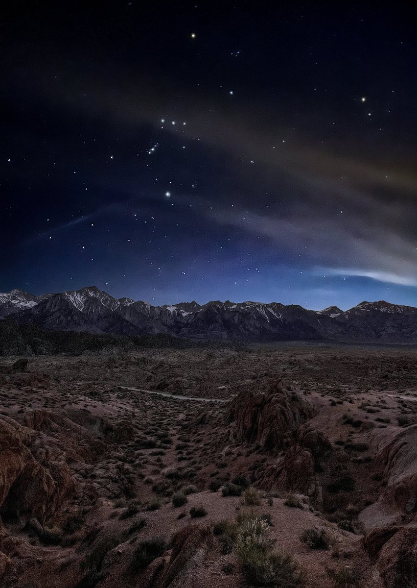 m_ramsperger's tweet photo. The night sky view from the Alabama Hills features Mount Whitney and the Orion constellation. https://t.co/J3vmttxPz4