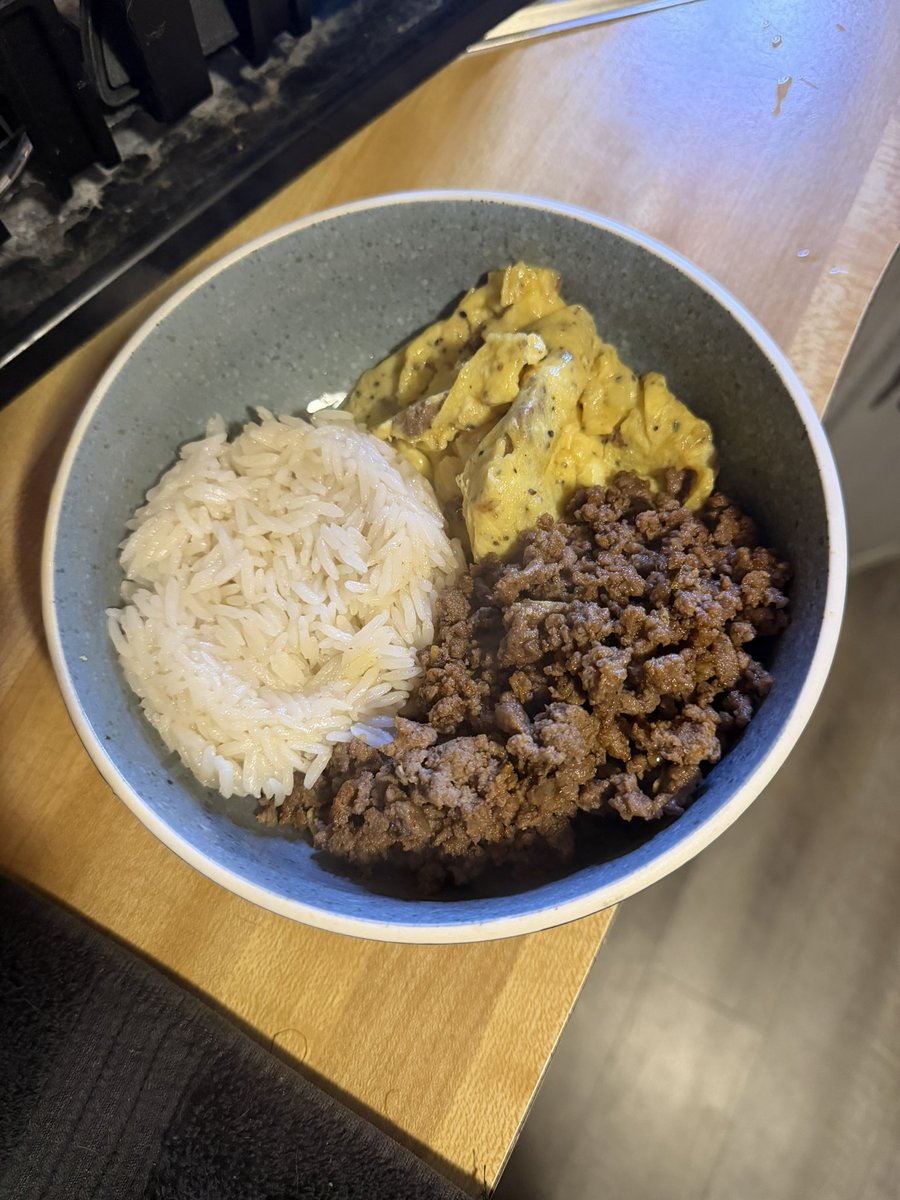 Whistlin’ Past the Graveyard tweet media