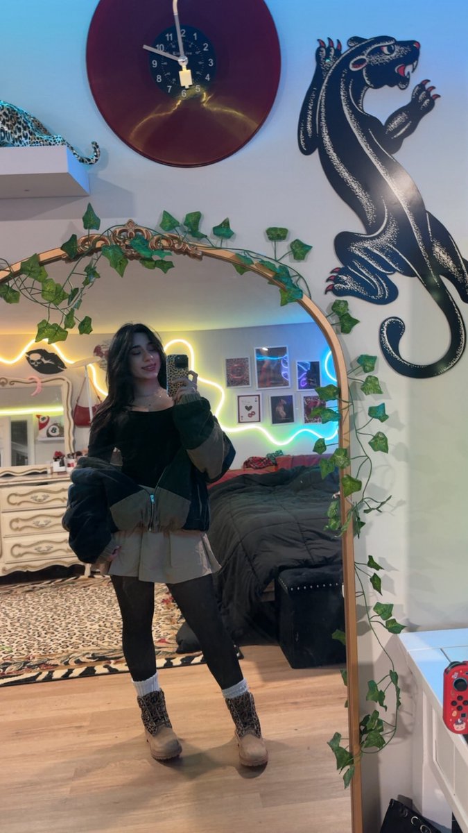 SimplyALemon tweet media