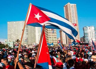 En más de 60 años de Revolución el pueblo cubano ha enfrentado la  adversidades, ha logrado mantener una educación y salud públicas de primer nivel y llevar  solidaridad a muchos rincones del mundo.

#PasiónXCuba🇨🇺 #CubaEstáFirme