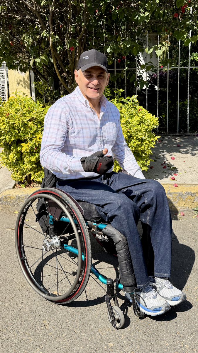 fideldiscapacid's tweet image. Vivir sin barreras: ¡el límite lo pones tú! ♿️ #discapacidad  #motivación #sinlimites  #lavidaesuna