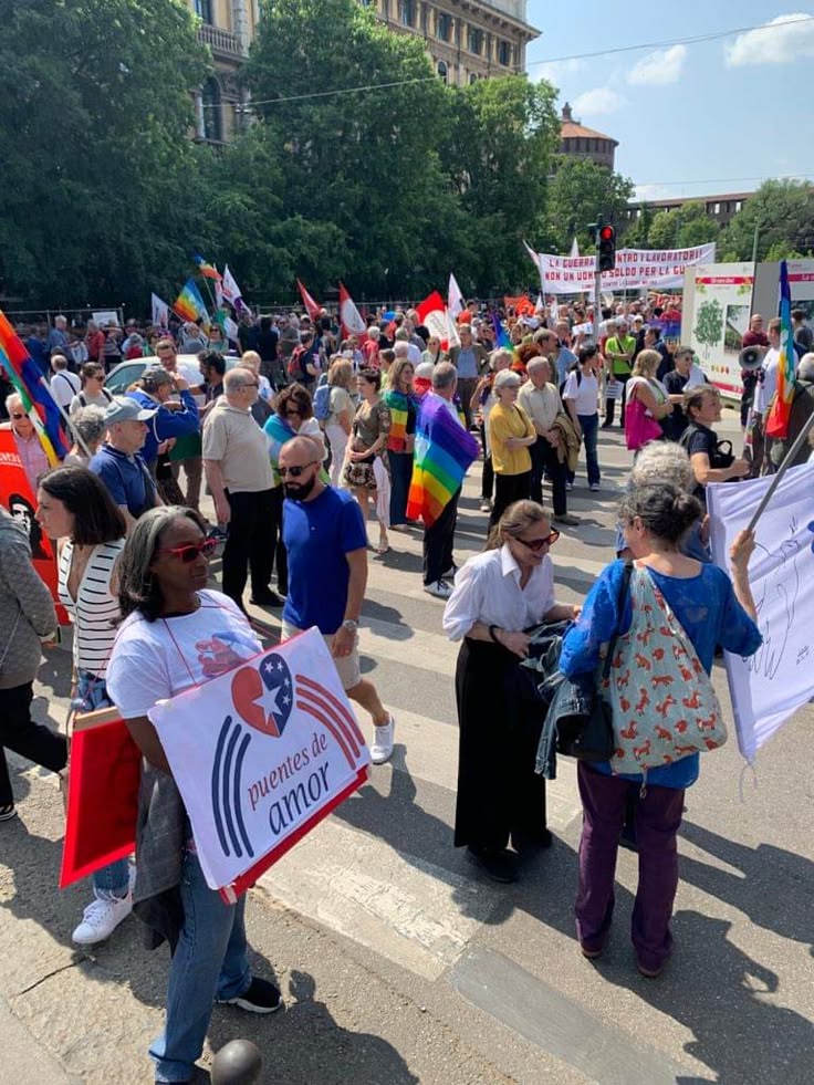 Revista Mujeres tweet media