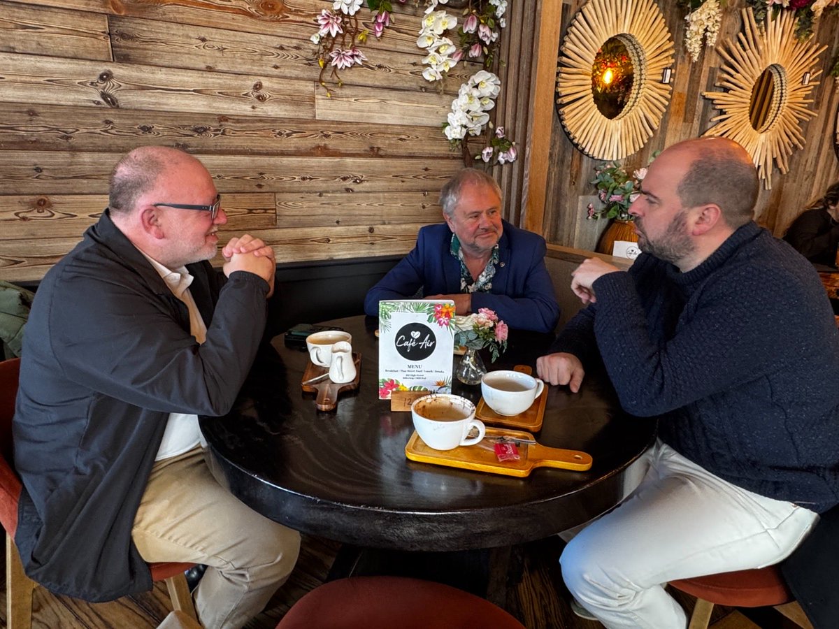 RicHolden's tweet image. I met with Mark and Chris to chat about the #Basildon Emergency Night Shelter (BENS) and how the project has run over the winter period.

If you’d like to help with the shelter next winter, then please get in touch via email here:  shelterlinks16@gmail.com
