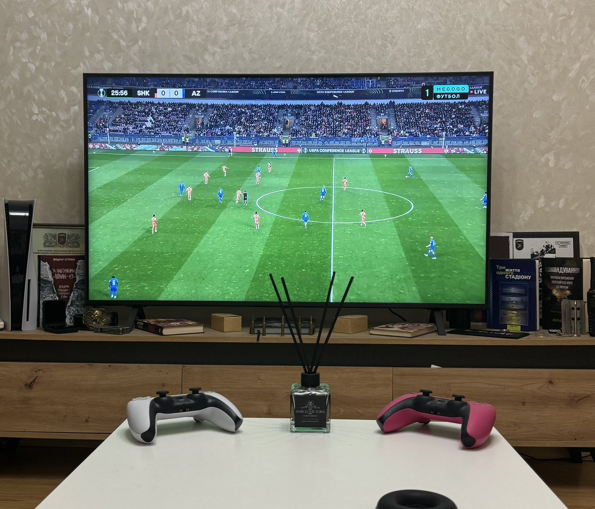 Курт tweet media