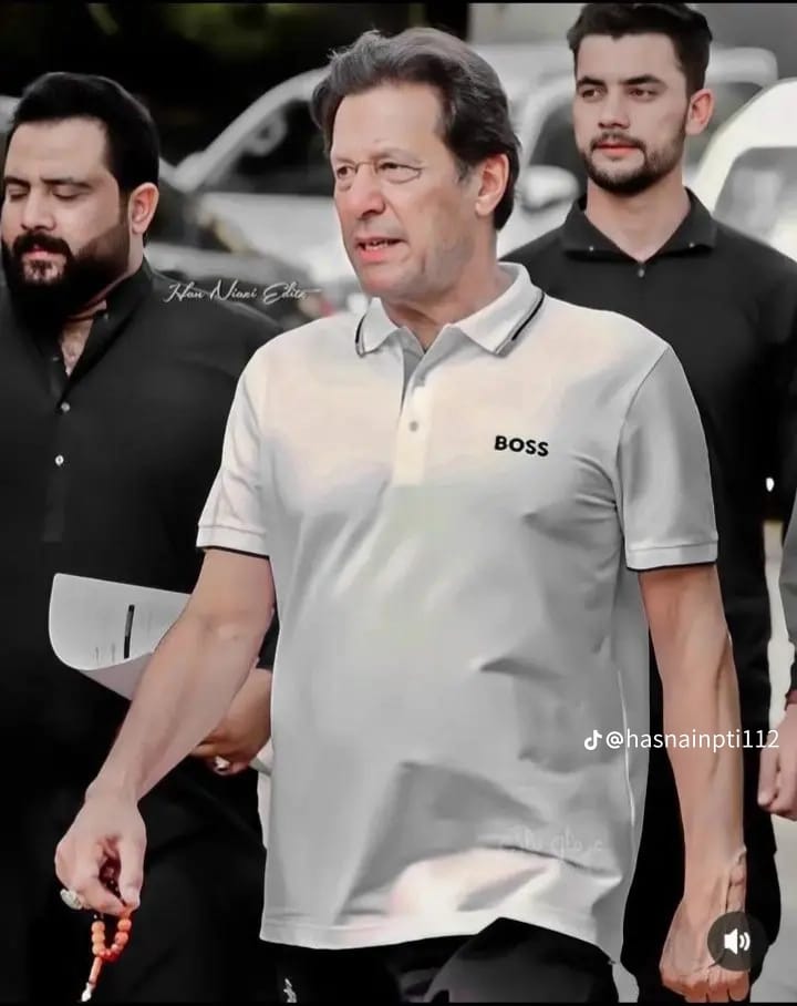 ZahidAl76495045's tweet photo. #رجیم_چینج_کی_سازش_مہنگی_پڑی
قوم جاگ گئی تو تخت ہل جائیں گے ⚡ https://t.co/ojhN2TWL4M