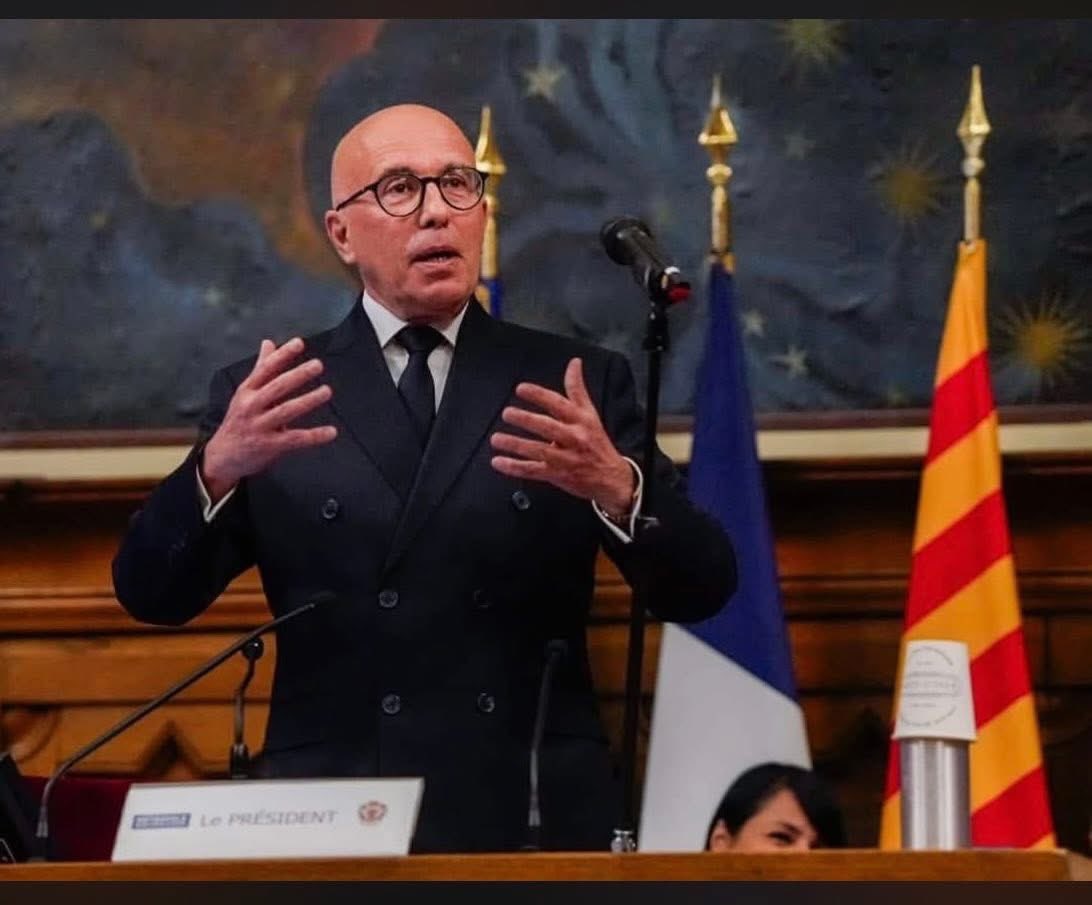 J’ai eu l’honneur d’assister à mon premier conseil métropolitain aux côtés du président Eric Ciotti, une expérience aussi enrichissante qu’inspirante. Je suis fière d’avoir pu contribuer à ces échanges essentiels pour notre territoire.