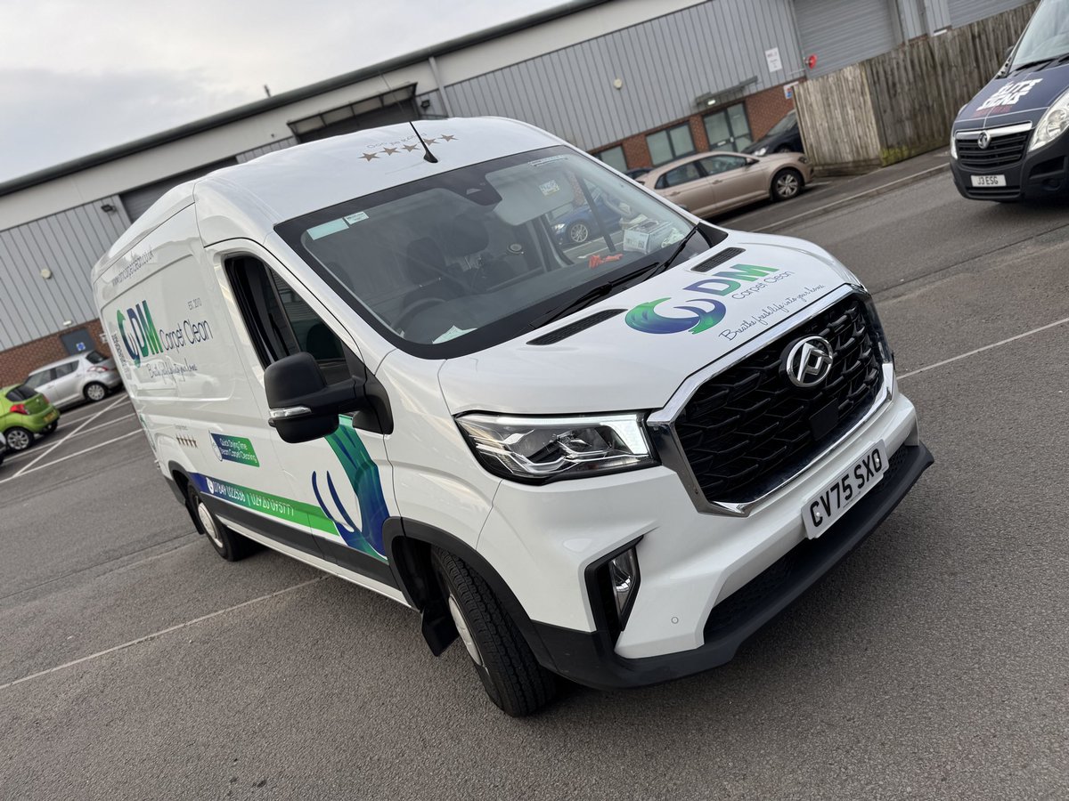 EliteSigns's tweet photo. A fresh fleet addition for DM Carpet Clean. Clean, consistent branding that keeps the business impossible to ignore. #standoutwinbig https://t.co/zmTo7OCocZ