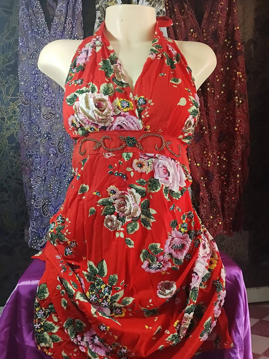 bear_socute's tweet image. เดรสผูกคอ 350฿ ส่งฟรี ❤️#sequin #งานปักเลื่อม #ขายเสื้อ