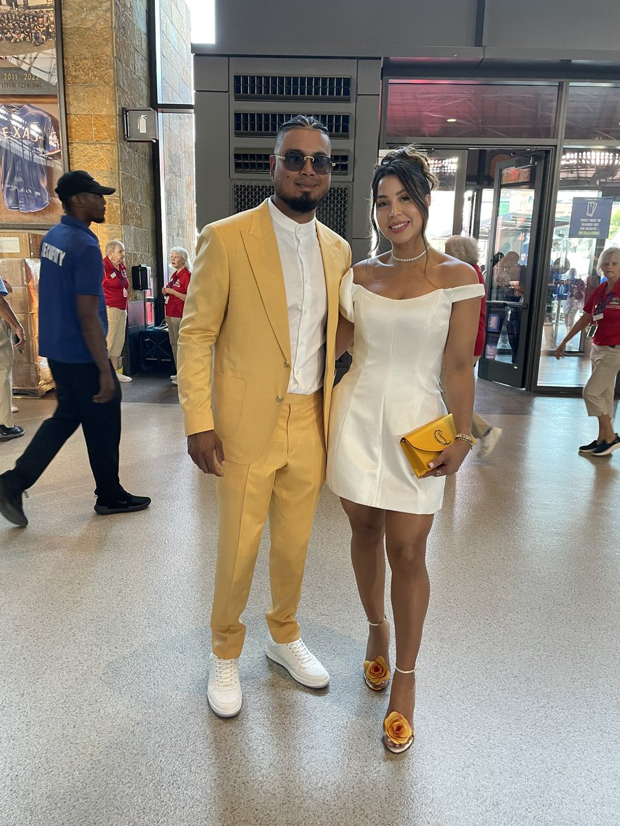 Mari Montes 🇻🇪🫓🥭✏️🐾 ⚾️🏳️‍🌈 tweet media