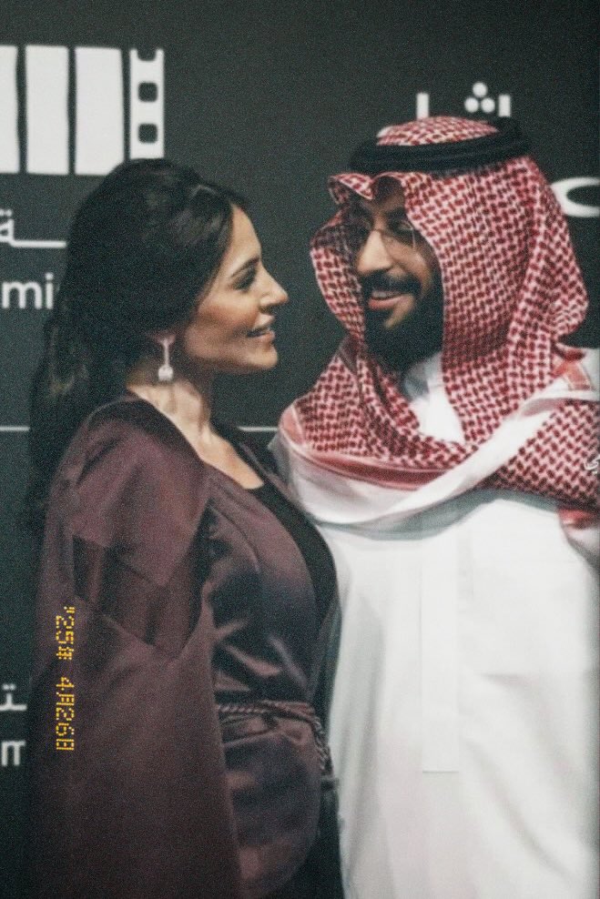 رُدينا ୨୧ tweet media