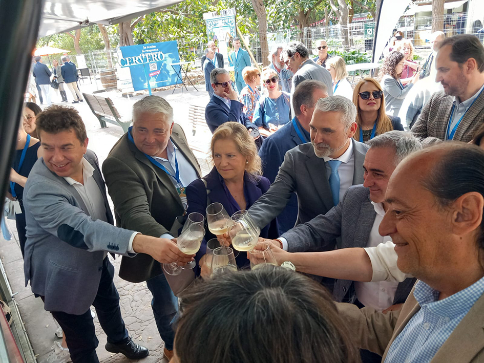 tucomarca.com tweet media