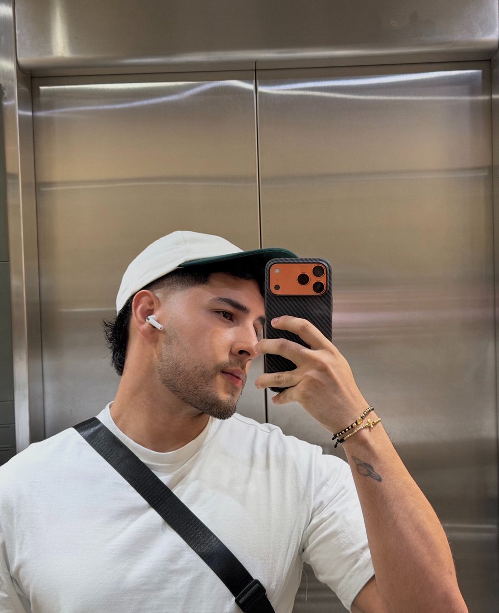 Kev tweet media