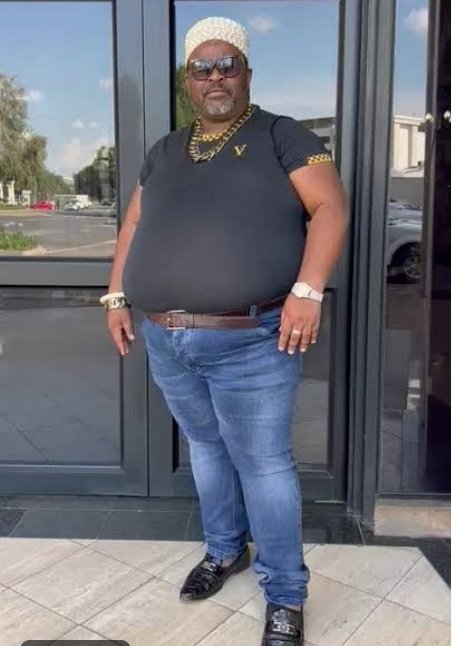 Sandile Hlophe. tweet media