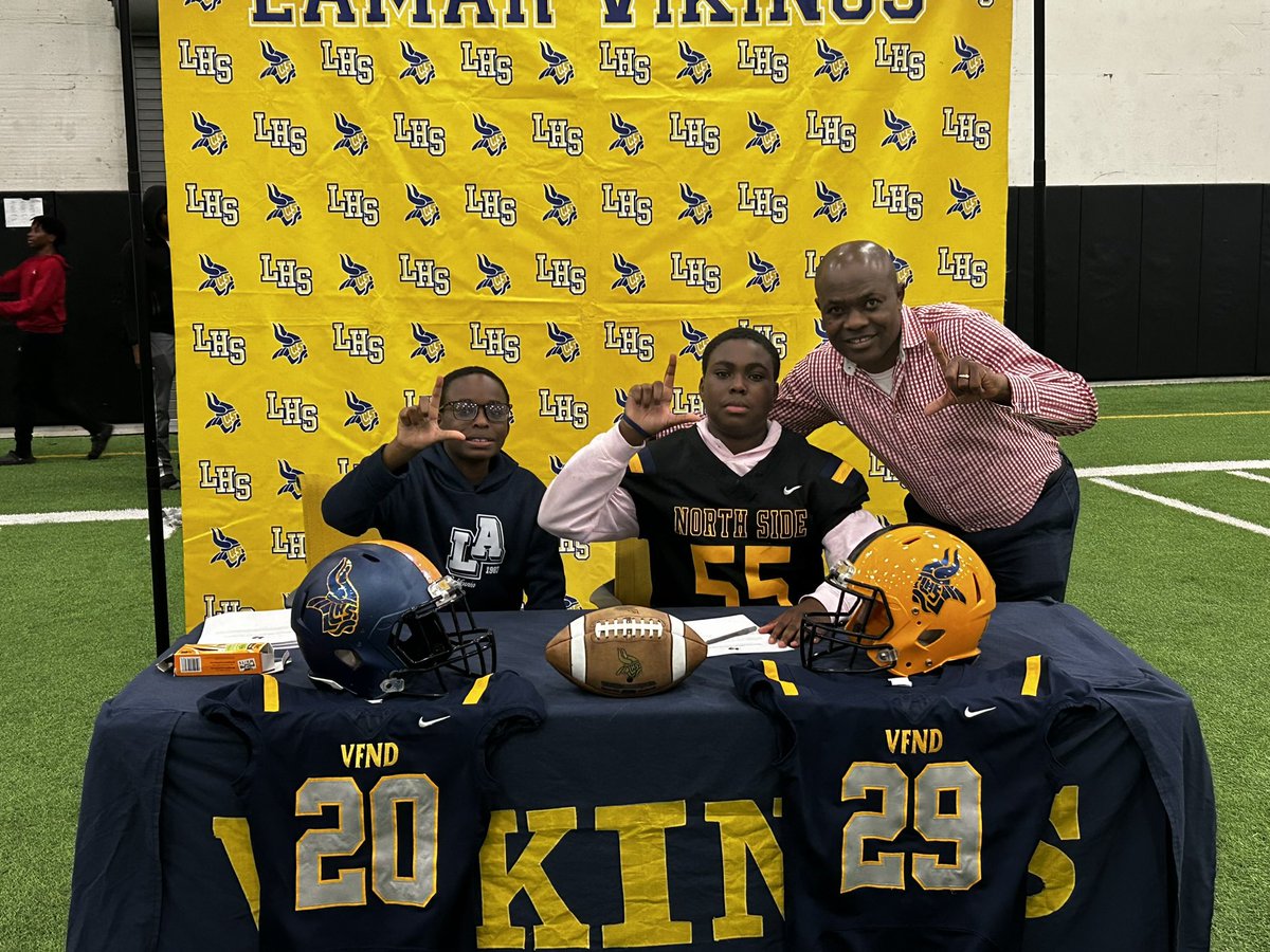 CoachSkinz's tweet photo. Lamar Vikings Football is calling all future Viking 8th Graders!

Future Vikes… this is where it starts. ⚔️

Sign your name. Join the brotherhood. Build something bigger than you.

📍 April 23 | 6–7 PM | LHS MAC

#NextGenVikes 
#VFND https://t.co/h0Ty2FzWAt