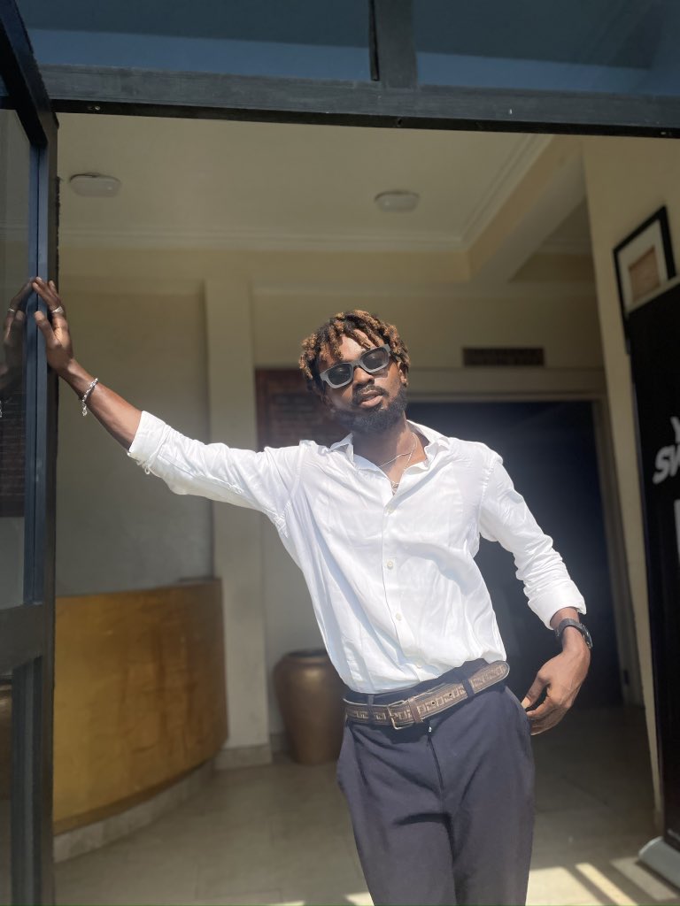 THE Utanii tweet media