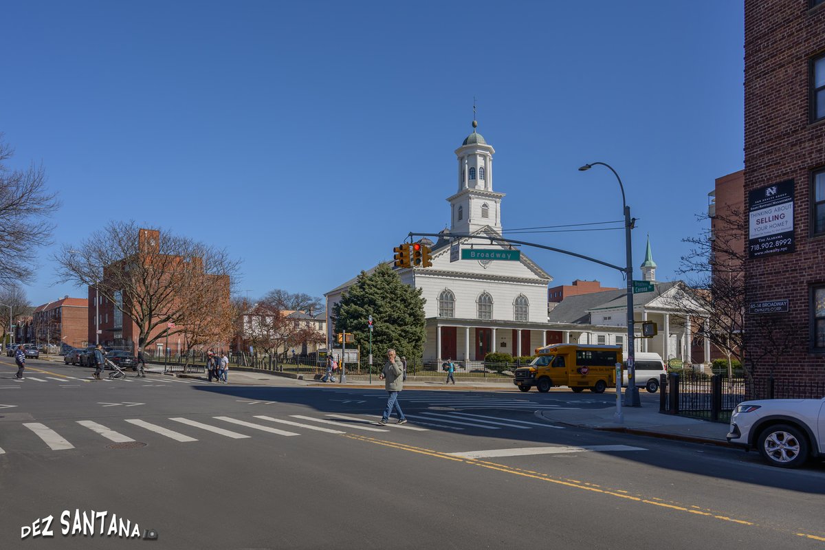 DezSantanaPhoto's tweet image. NYC: Then &amp;amp; Now 
Broadway &amp;amp; Corona Avenue (The Reformed Church of Newtown), 1935 ~ 2026 
#nyc #thenandnow