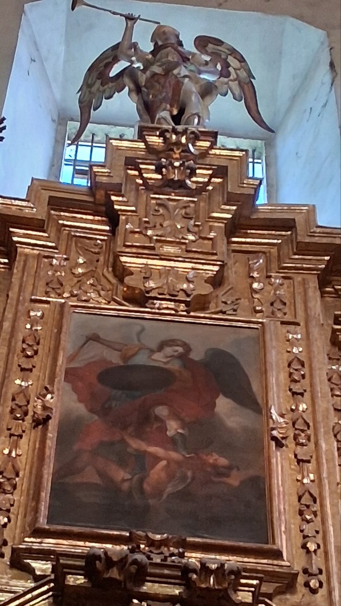 Deive_ar's tweet photo. Retablo con las apariciones guadalupanas y tambien una imagen de San Miguel Arcángel.
#virgendeguadalupe #retablos #santamariadeguadalupe #sanmiguelarcángel https://t.co/mrc1OrCwYt