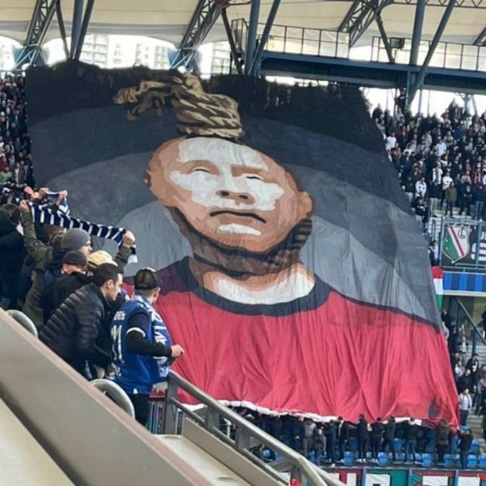 FootballAwaydays tweet media