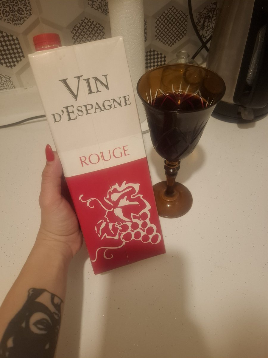 aynoluyonoluyo tweet media