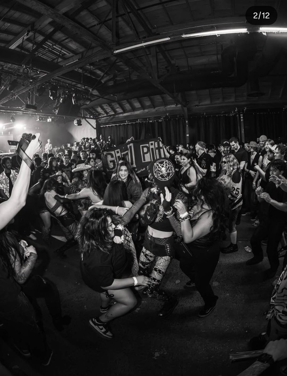 Stickii.IRL 🏳️‍⚧️ tweet media