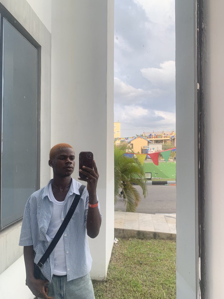 papi….. tweet media