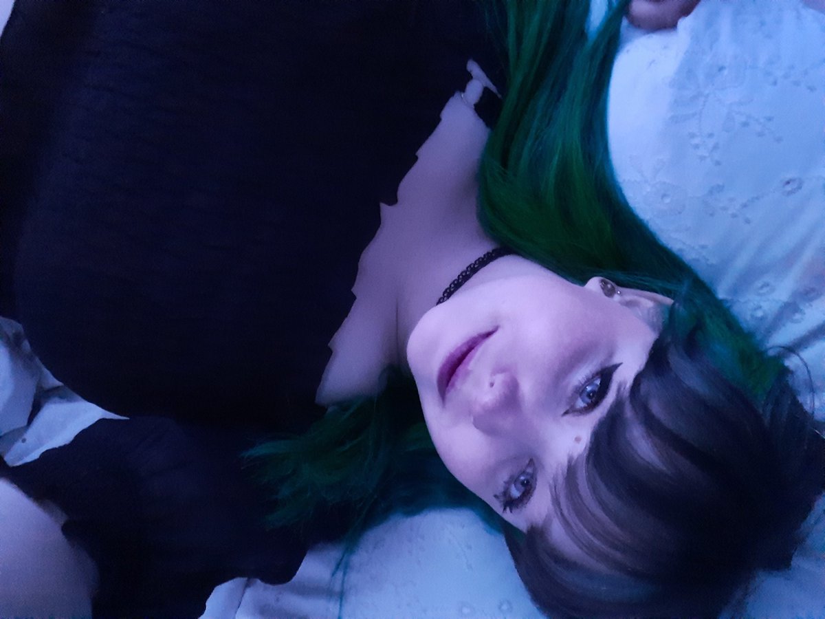P4R4L3WD's tweet photo. Add me on snapchat for sneaky posts and life updates. 
If you already sent a request, please send me a dm with your username <33
https://t.co/uCGUrCFUUU https://t.co/bAYnXIte2T
