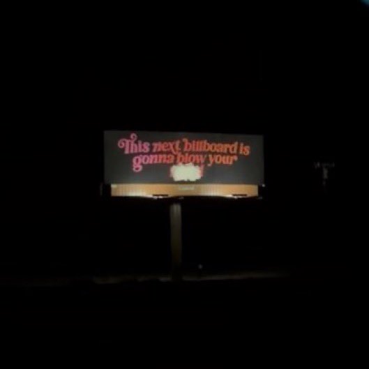 chloe 🐾🪽 tweet media