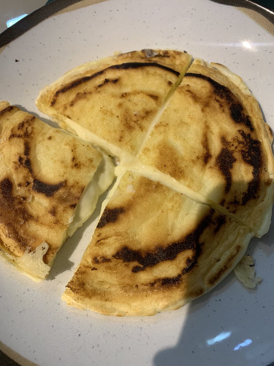 vica 𝜗ৎ tweet media