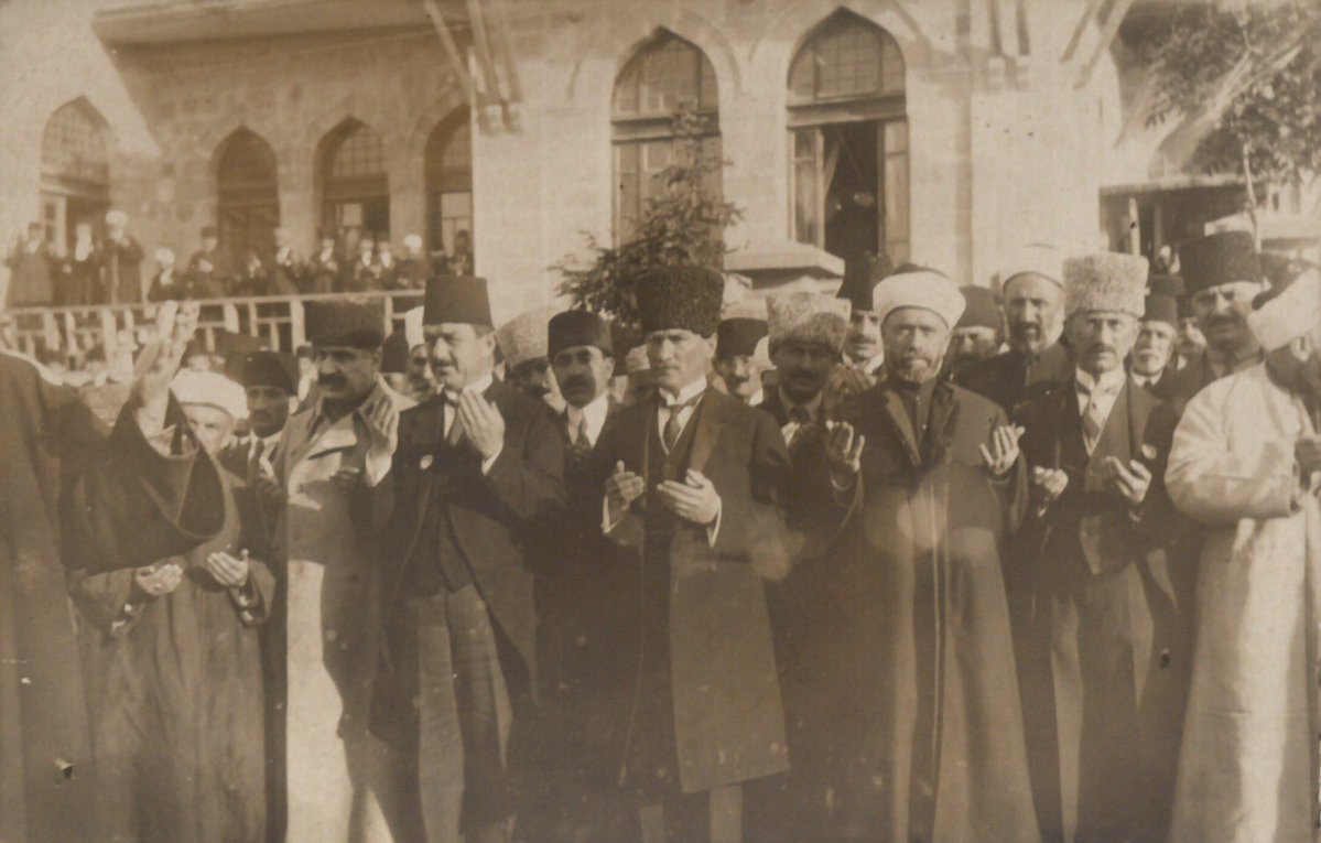 BAYÜLGEN tweet media