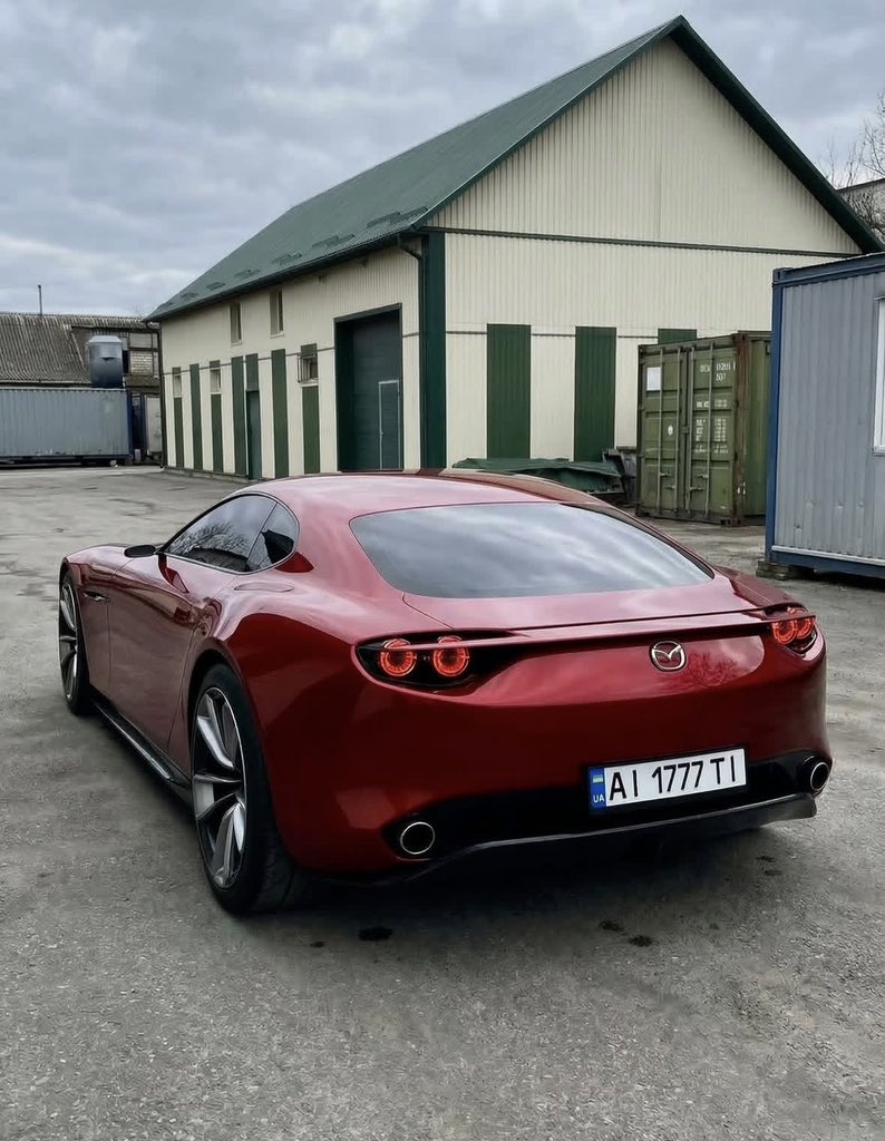 Car Grails tweet media