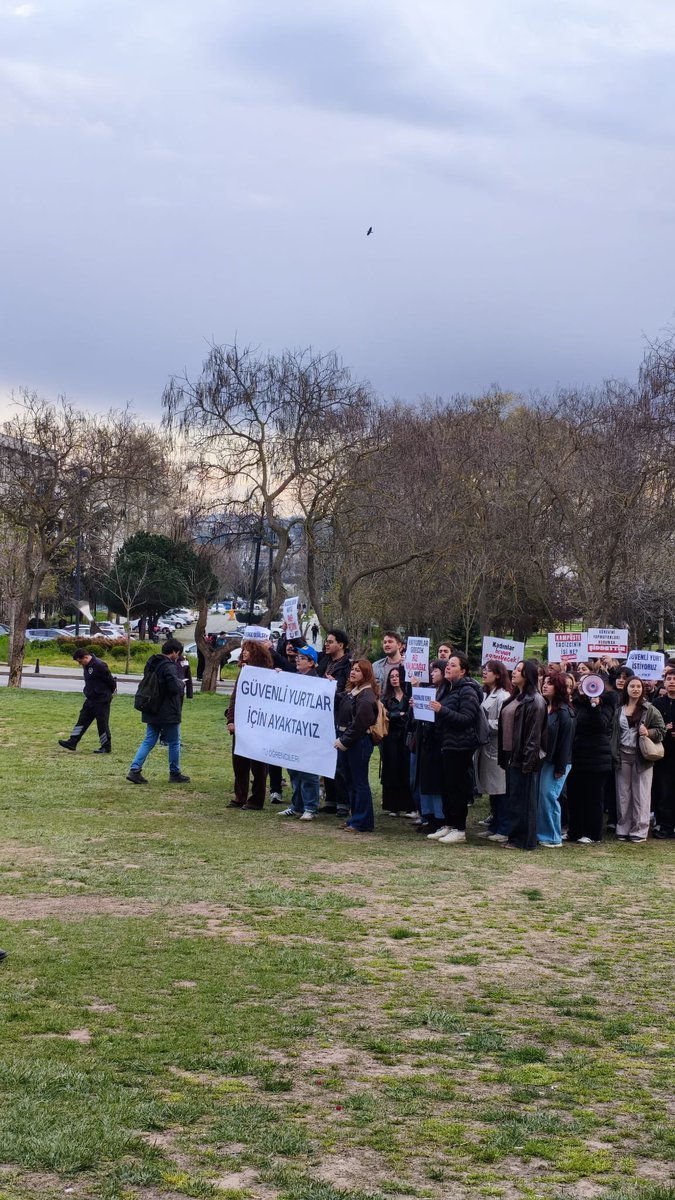 Kızıl Gençlik tweet media