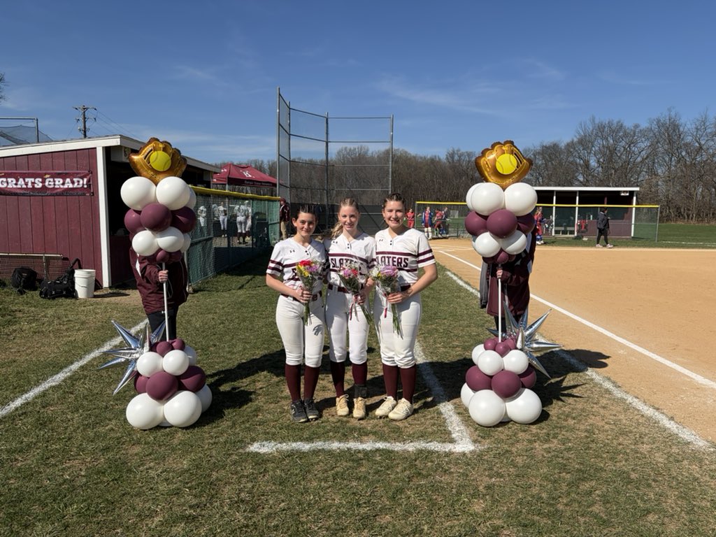 SlaterAthletics's tweet photo. Congratulations Softball Seniors #SlaterNation⚒️ https://t.co/6qD3C6ODAS
