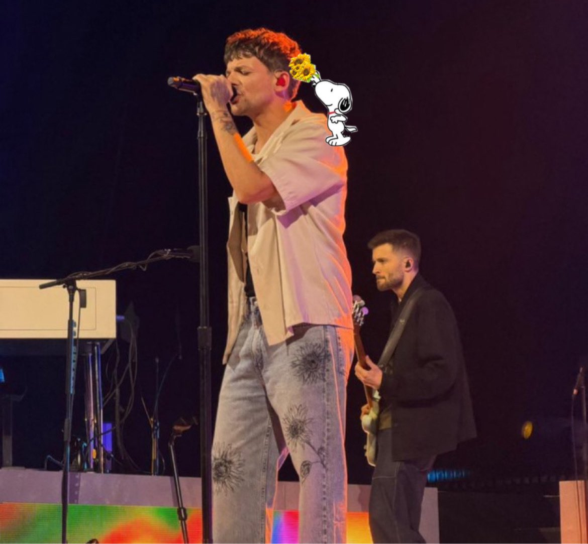 silver fox dilf 🍋 ໑̣ tweet media