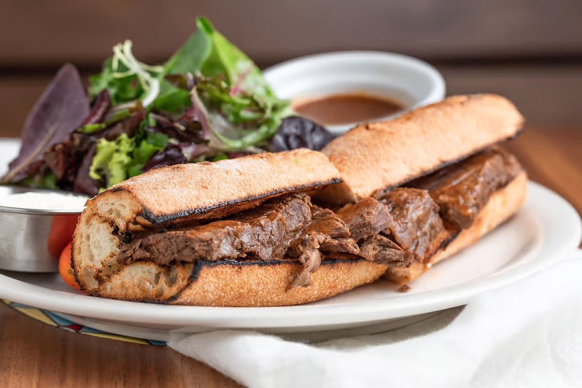 Urth Caffe tweet media