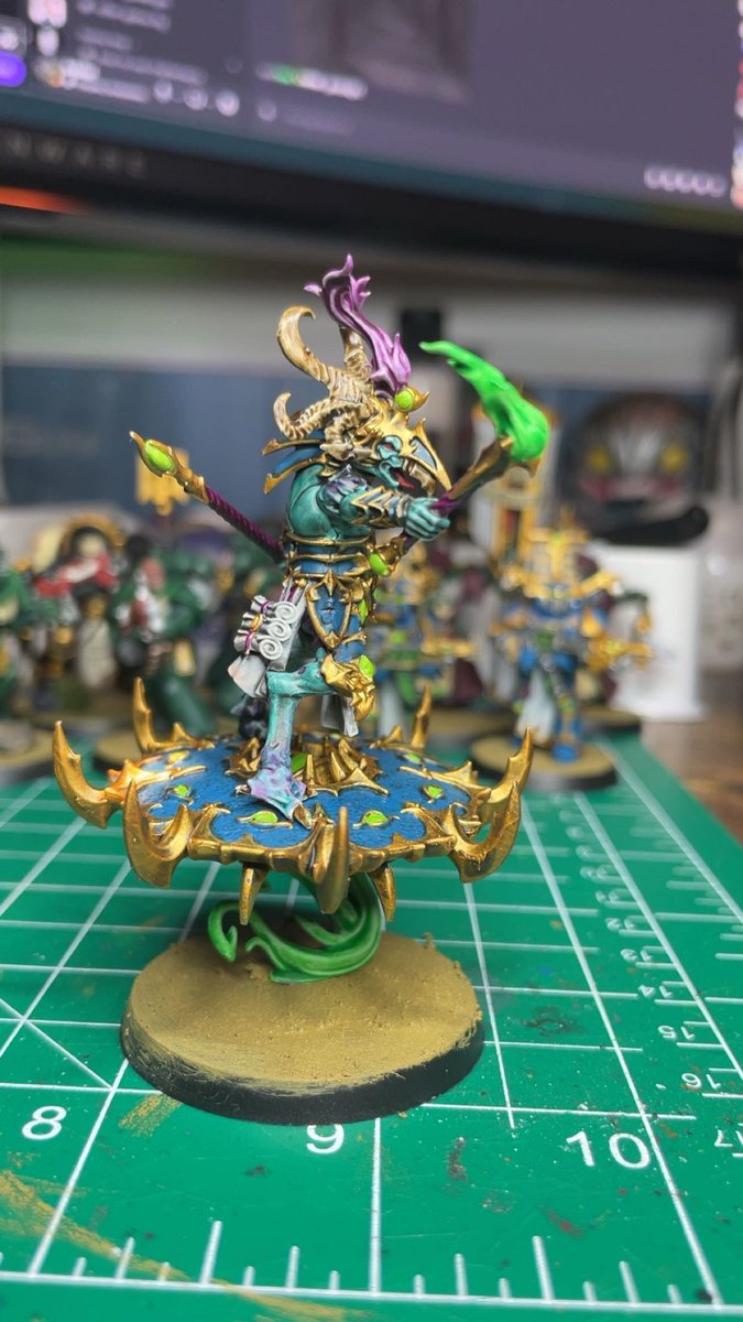 Arbiter765's tweet photo. Tzaangor Enlightened Aviarch
I had a lot of fun painting this guy. I wanted to try and combine the Thousand Sons color scheme of the the armor/“real” parts with more wacky and wild colors of the magic/“warp” parts.
#warhammercommunity #thousandsons https://t.co/9EB5fE7j98