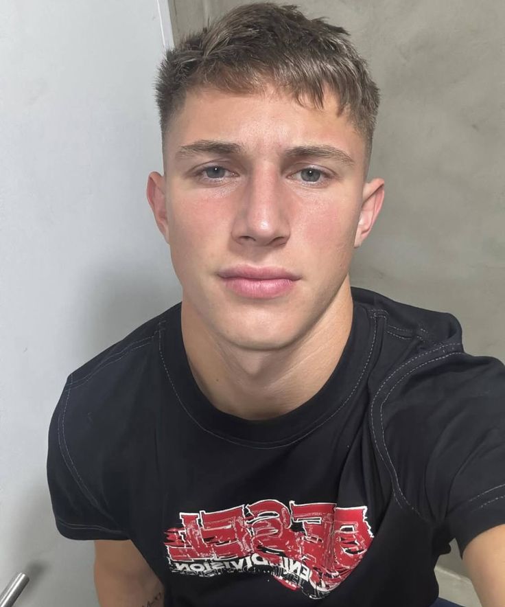 Wyatt SmithX tweet media