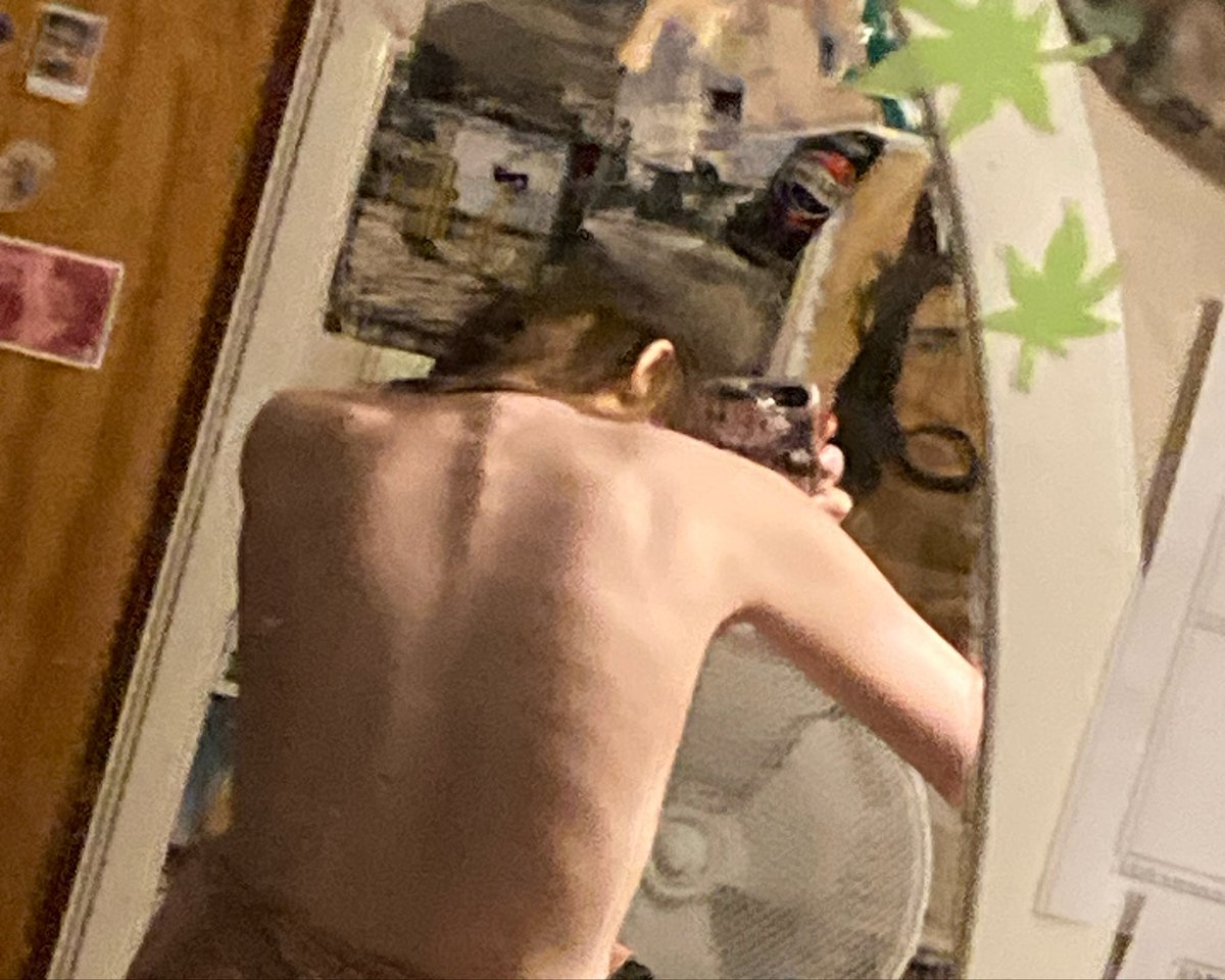 Kiki0_0146's tweet image. Idk how to feel, atleast my spine is a little bit visible?
#shedtwt #sledtwt #edtwt #bodycheck #shtなりきりさんがrtしてくれてそれを見たshtなりきりさんがきっとフォローしてくれる #fatspo #thinspo #skinnyspo #bmi #slittwt #988twt #suicidetwt #drugtwt